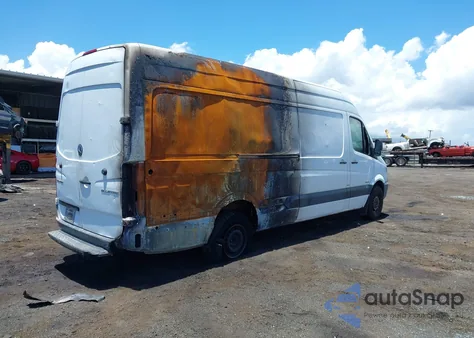 2015 Mercedes-Benz Sprinter 2500 High Roof z USA, uszkodzony, nr VIN WD3PE8DC8F5969389